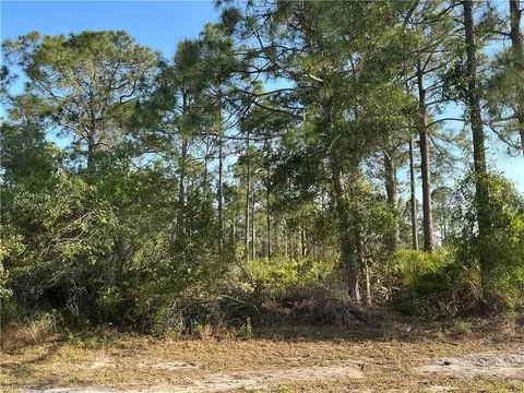 918 Beverly St E, Lehigh Acres, FL 33974