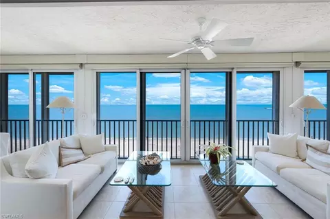 2901 Gulf Shore Blvd W #402S, Naples, FL 34103