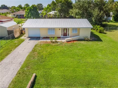 12316 Davis Blvd, Fort Myers, FL 33905