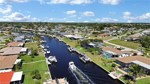 4524 SE 1st Pl, Cape Coral, FL 33904