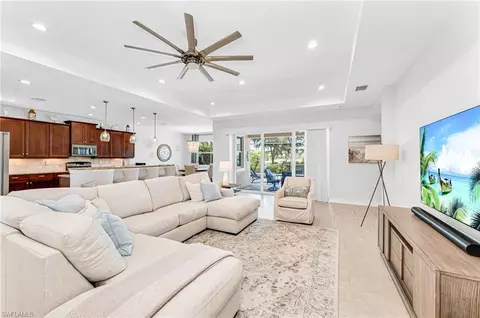 10142 Avonleigh Dr, Bonita Springs, FL 34135