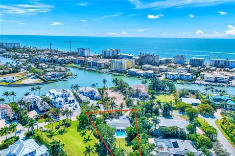 289 Spring Line Dr, Naples, FL 34102