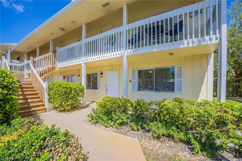 4605 Bayshore Dr #G6, Naples, FL 34112