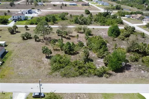 912 Mercury Ave S, Lehigh Acres, FL 33974