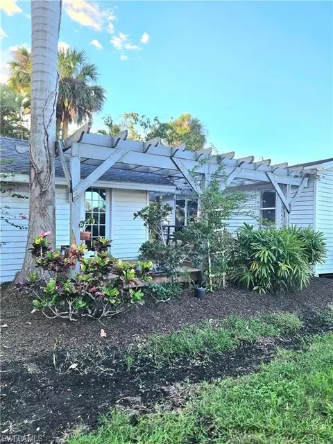 2898 Weeks Ave, Naples, FL 34112 photo 12