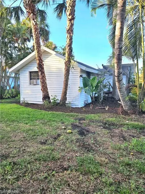 2898 Weeks Ave, Naples, FL 34112 photo 10