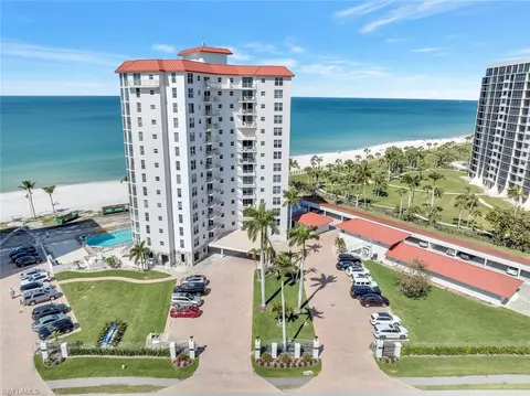 10701 Gulf Shore Dr #800, Naples, FL 34108