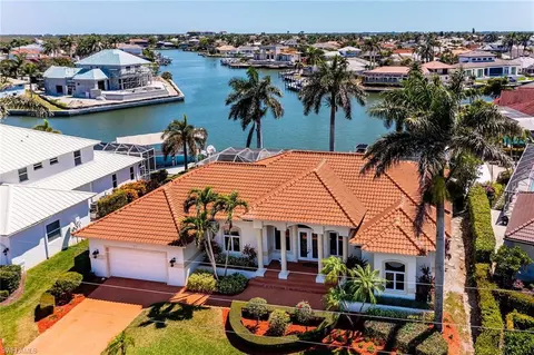 1841 Honduras Ave, Marco Island, FL 34145