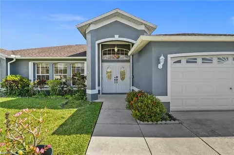 2218 NE 5th Ter, Cape Coral, FL 33909