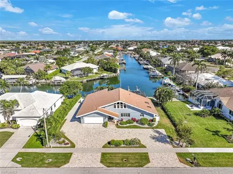 1709 Wavecrest Ct, Marco Island, FL 34145