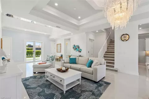 31 Manor Ter, Marco Island, FL 34145