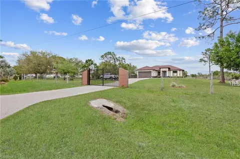 3661 50th Ave NE, Naples, FL 34120