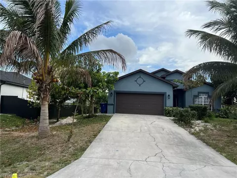 2609 4th St SW, Lehigh Acres, FL 33976