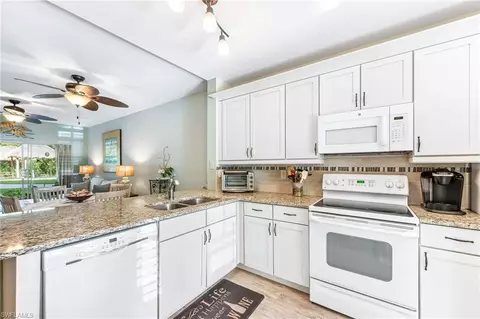 9175 Celeste Dr #107, Naples, FL 34113 photo 10