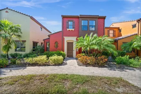 9025 Alturas St #3102, Naples, FL 34113