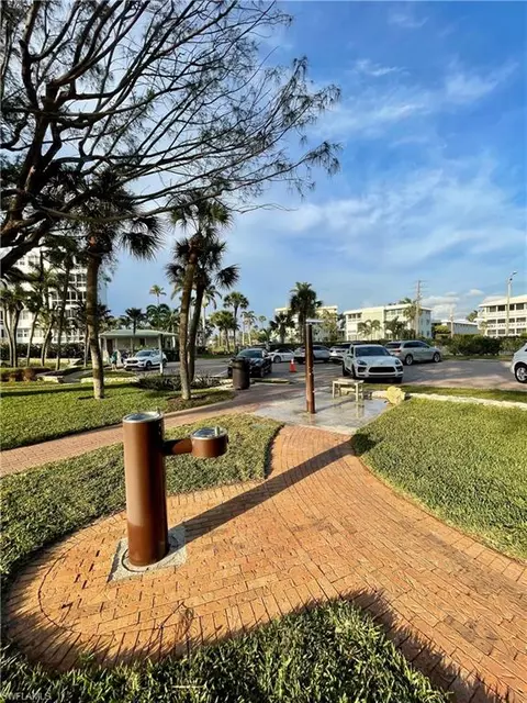 Exterior - 1900 Alamanda Dr #208, Naples, FL 34102 photo 2 of 6