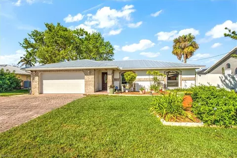 2215 Club House Rd, North Fort Myers, FL 33917