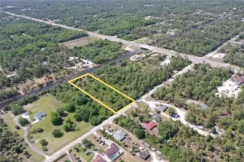 10 Th St SE, Naples, FL 34117 photo 8