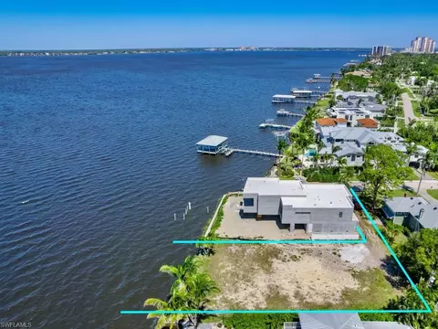 1204 Alhambra Dr, Fort Myers, FL 33901