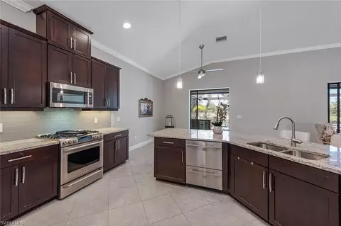8366 Palacio Ter S, Naples, FL 34114 photo 7
