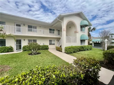 153 Gabriel Cir #2, Naples, FL 34104