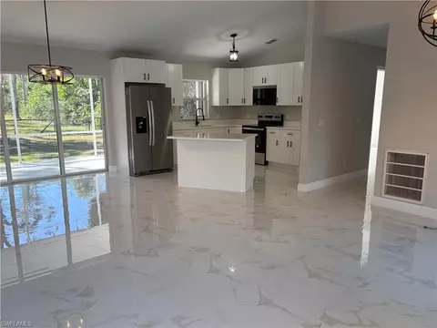 4430 18th Ave NE, Naples, FL 34120