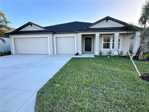 4128 San Felice Ln, North Fort Myers, FL 33917