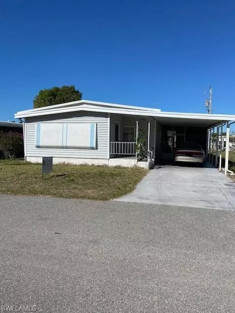 2773 Indianwood Dr, North Fort Myers, FL 33917