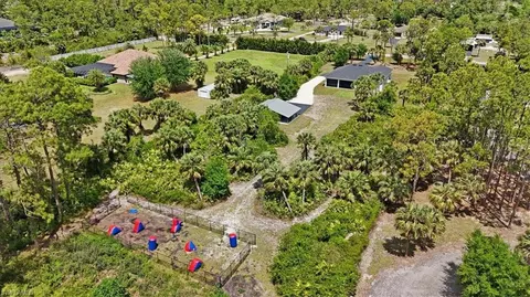 View/Area - 2312 4th Ave SE, Naples, FL 34117 photo 2 of 4