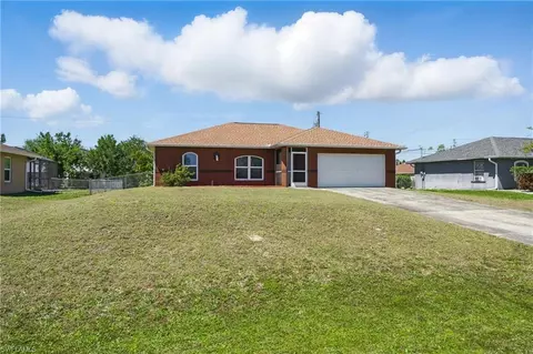 3738 SW 11th Ave, Cape Coral, FL 33914