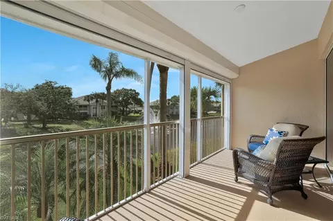 6230 Reserve Cir #703, Naples, FL 34119