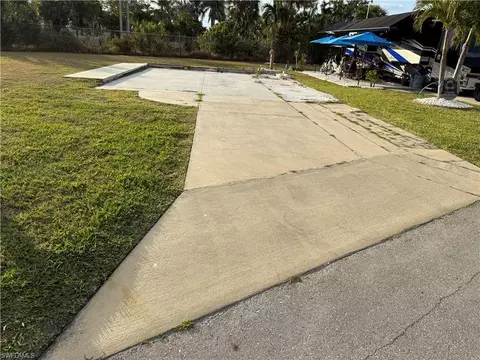 19681 Summerlin Apt 597 Rd, Fort Myers, FL 33908