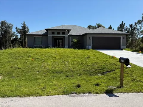 2711 36th St SW, Lehigh Acres, FL 33976