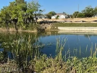 1812 NE 13th Pl, Cape Coral, FL 33909