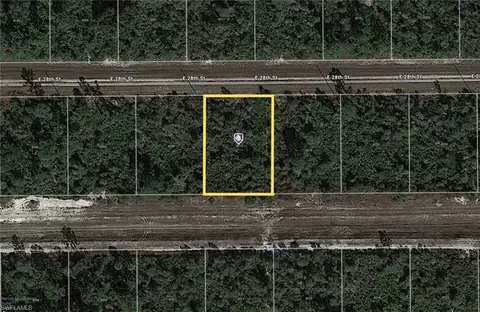 4212 E 28th St, Alva, FL 33920