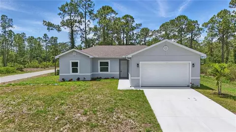 3906 E 10th St, Lehigh Acres, FL 33972