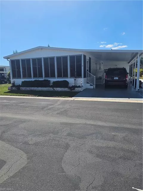 4 Elder St, Alva, FL 33920