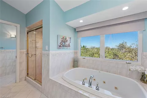 Bath - 10455 Keewaydin, Naples, FL 34113 photo 1 of 3