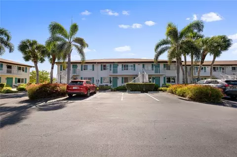 185 Penny Ln #4, Naples, FL 34112
