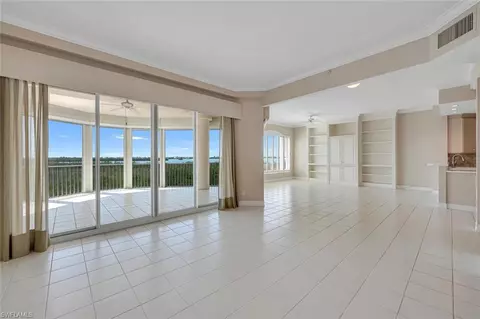 4811 Island Pond Ct #402, Bonita Springs, FL 34134