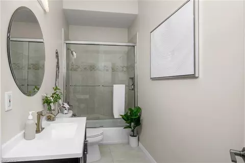 Bath - 260 Burnt Pine Dr, Naples, FL 34119 photo 5 of 6