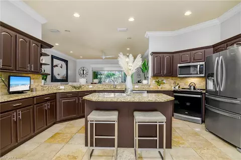 Kitchen - 260 Burnt Pine Dr, Naples, FL 34119 photo 3 of 5