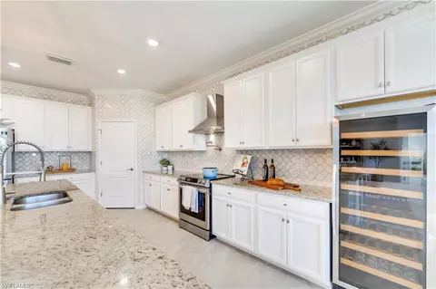 Kitchen - 17568 Kinzie Ln, Estero, FL 33928 photo 3 of 4