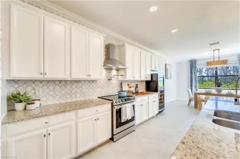 Kitchen - 17568 Kinzie Ln, Estero, FL 33928 photo 4 of 4