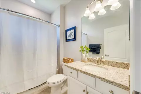Bath - 17568 Kinzie Ln, Estero, FL 33928 photo 3 of 4