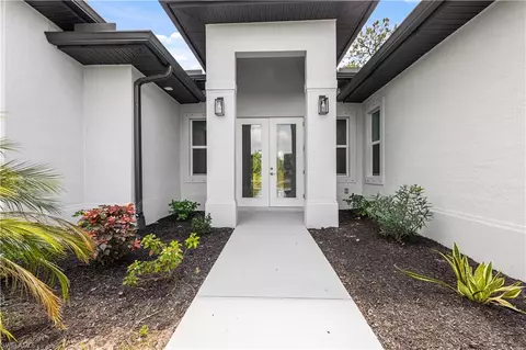 2526 37th Ave NE, Naples, FL 34120