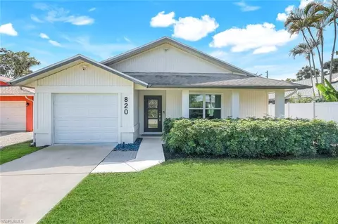820 102nd Ave N, Naples, FL 34108