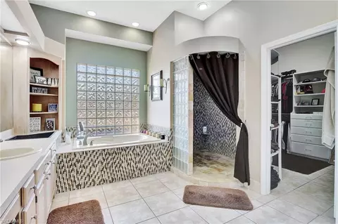 Bath - 2024 Imperial Cir, Naples, FL 34110 photo 5 of 6