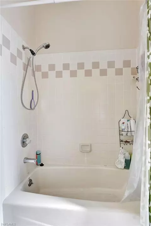 Bath - 2024 Imperial Cir, Naples, FL 34110 photo 3 of 6