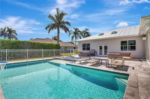 Exterior - 2024 Imperial Cir, Naples, FL 34110 photo 3 of 10